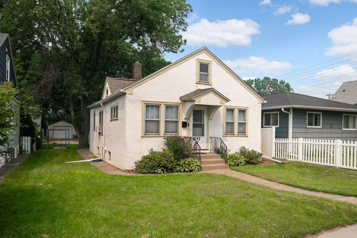 2742 Grand Street Ne, Minneapolis, MN 55418 - #1