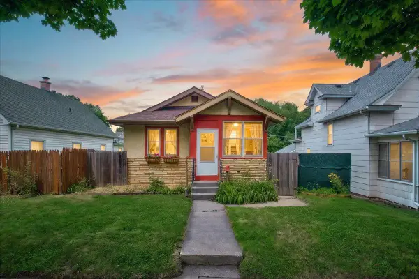 1217 6th Street E, Saint Paul, MN 55106