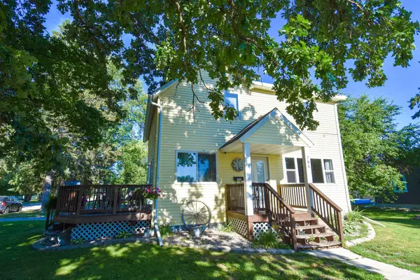 704 Tindolph Avenue S, Thief River Falls, MN 56701