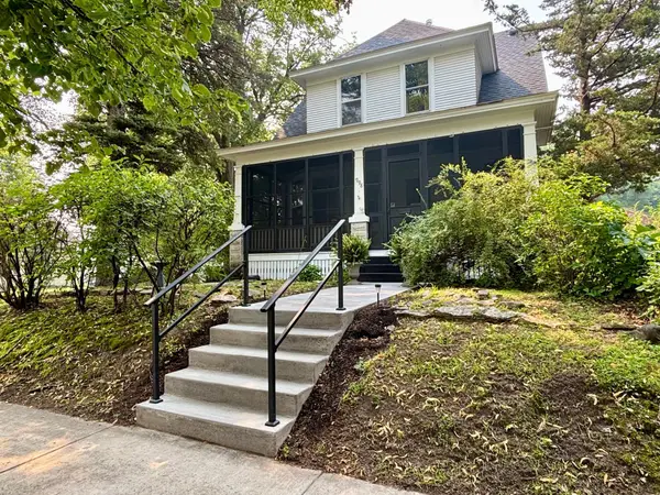 998 Margaret Street, Saint Paul, MN 55106