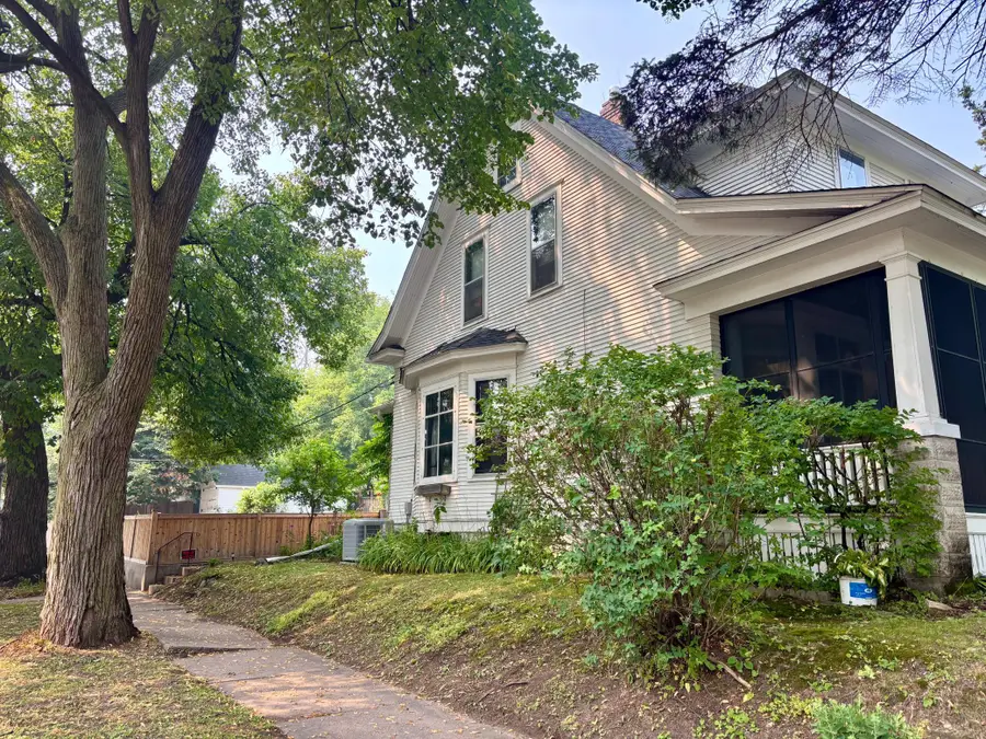998 Margaret Street, Saint Paul, MN 55106 - #3
