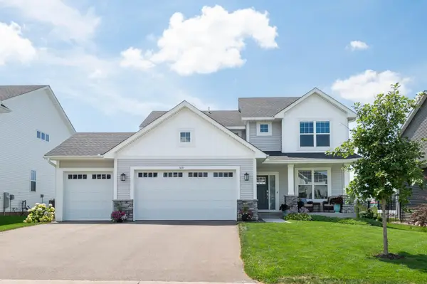 509 Waterford Place, Waconia, MN 55387