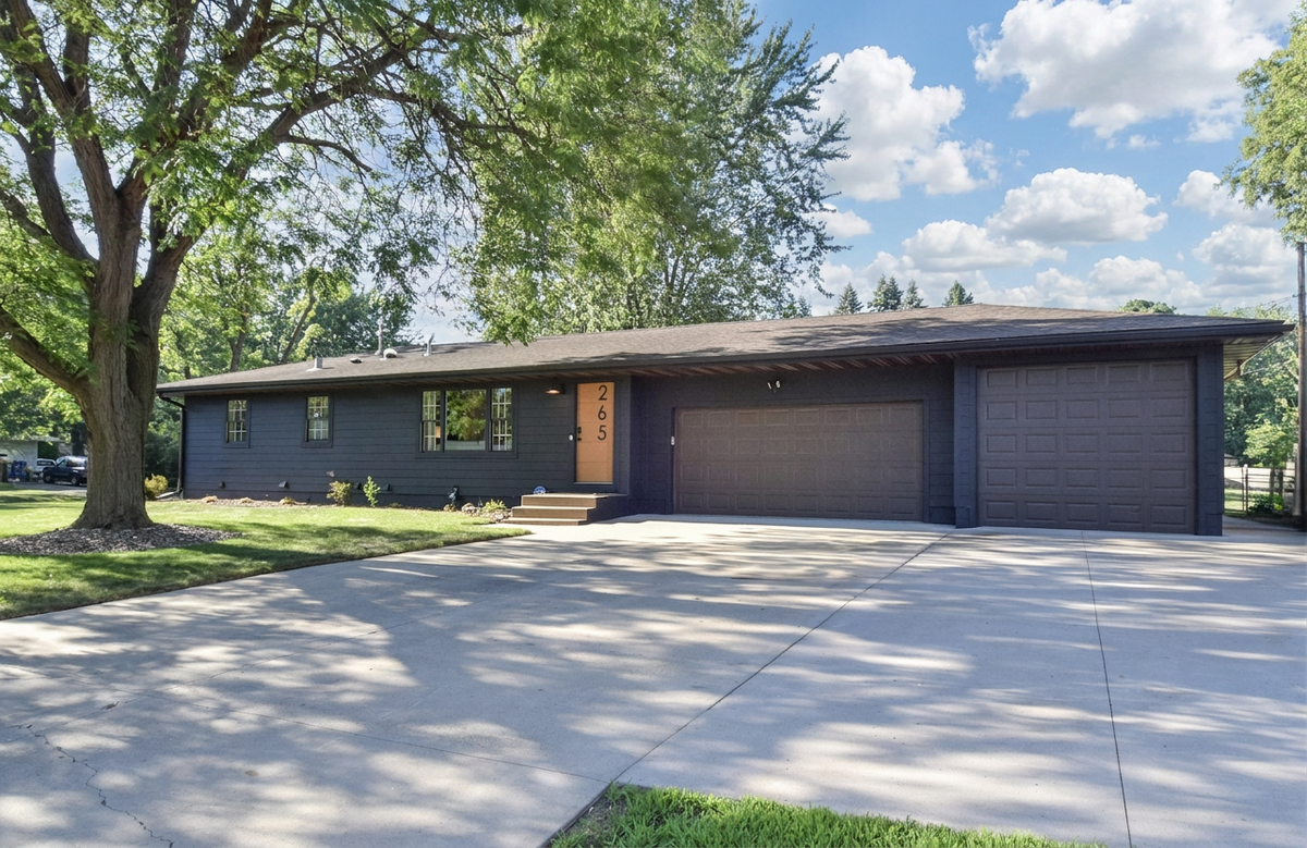 265 119th Avenue Ne, Blaine, MN 55434 - #1
