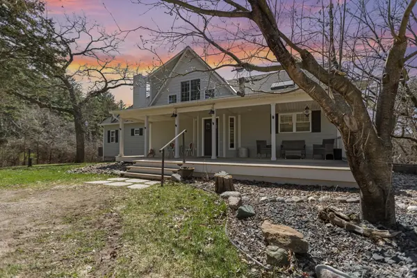 1342 Stagecoach Trail S, Afton, MN 55001