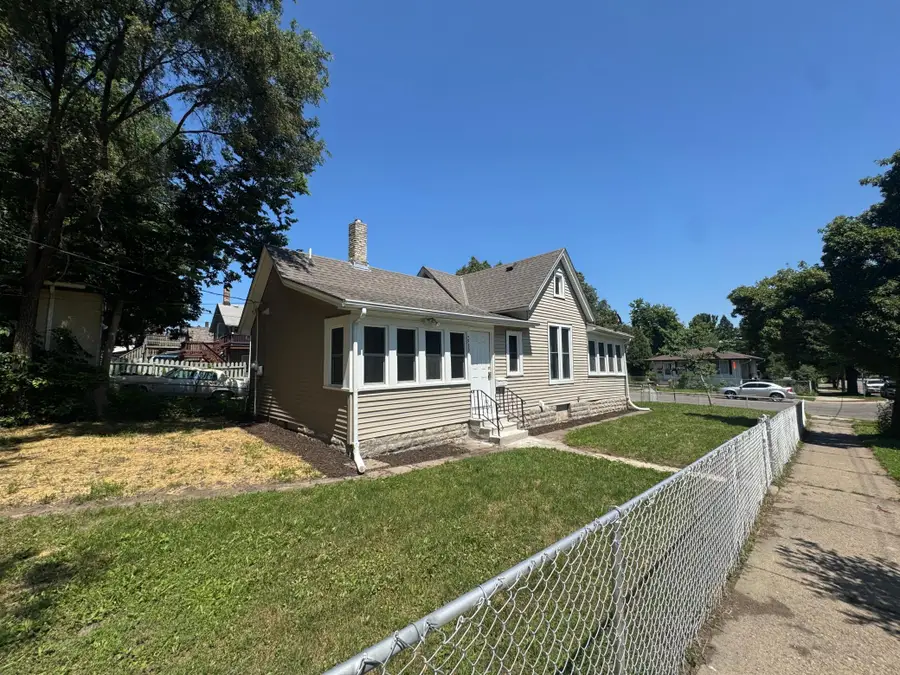 989 Marion Street, Saint Paul, MN 55117 - #2