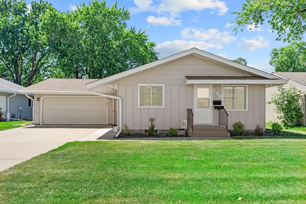 229 8th Avenue Se, Osseo, MN 55369 - #1