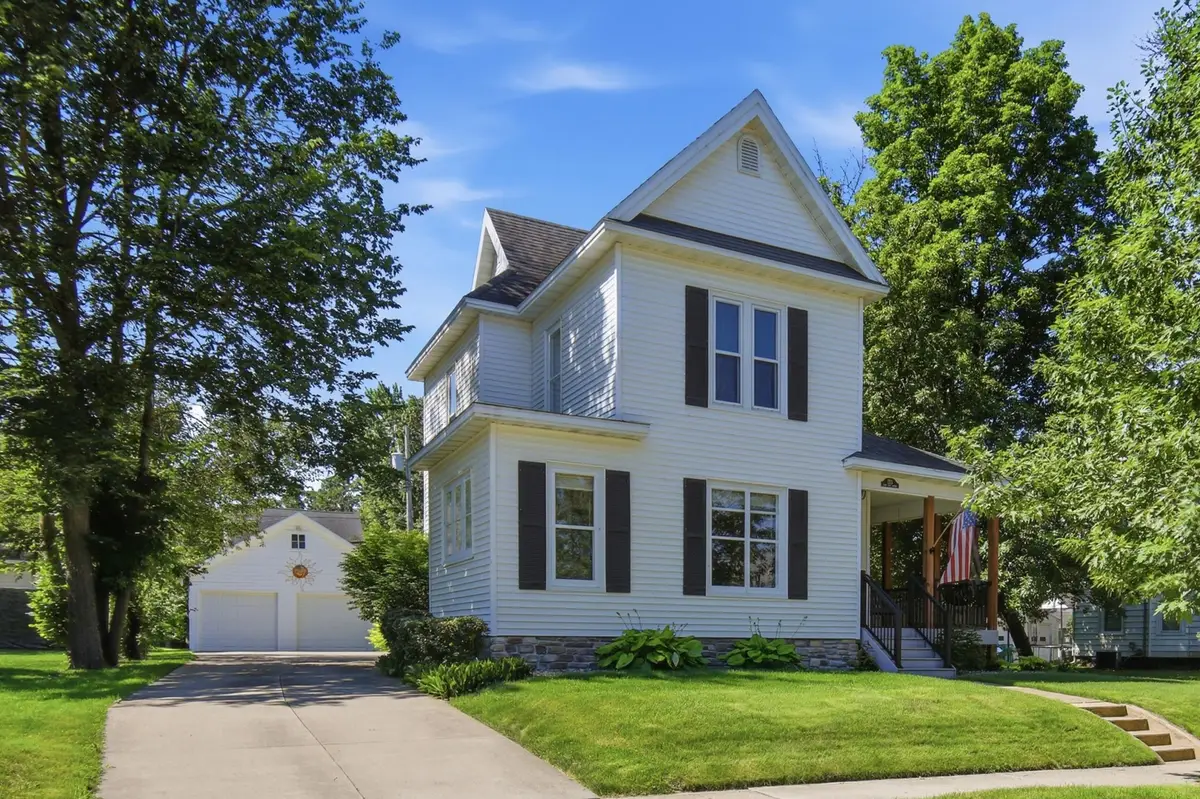 515 E Vine Street, Owatonna, MN 55060 - #1