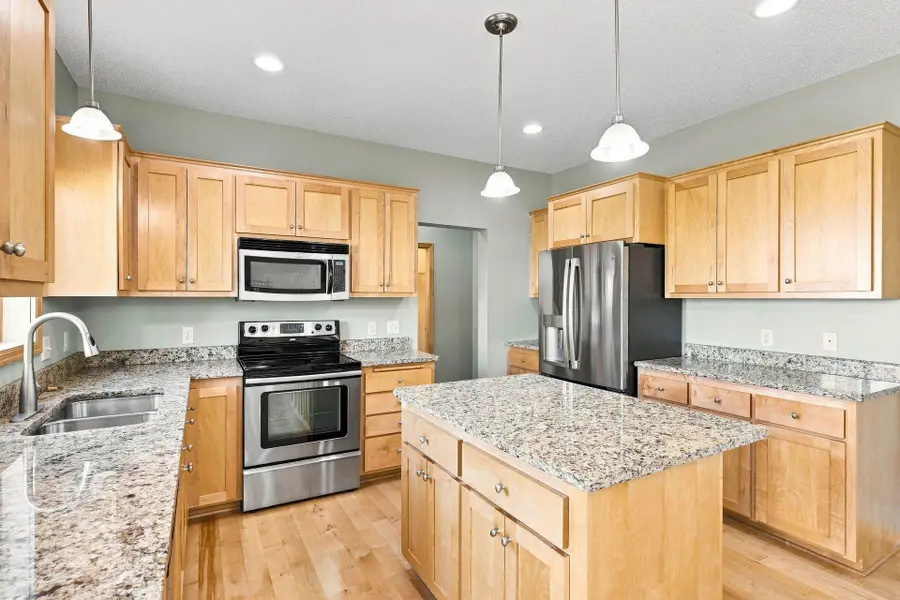 1801 Foothill Trail, Shakopee, MN 55379 - #2