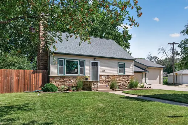 1805 42nd Avenue Ne, Columbia Heights, MN 55421