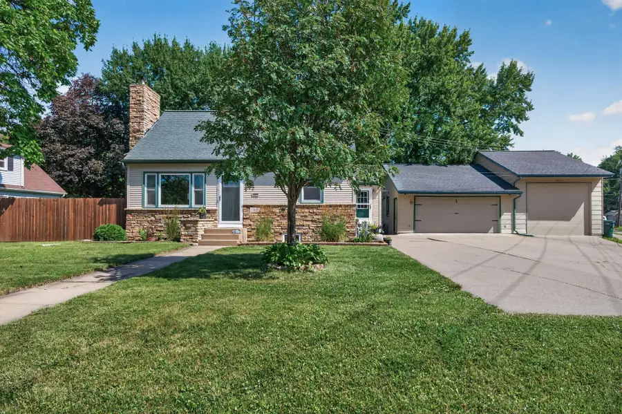 1805 42nd Avenue Ne, Columbia Heights, MN 55421 - #3