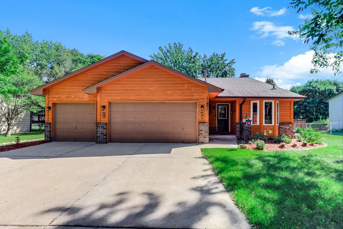 11831 Kerry Street Nw, Coon Rapids, MN 55433 - #1