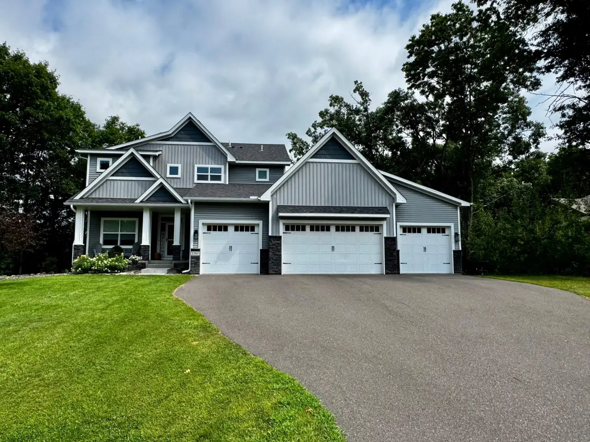 1747 198th Street Nw, Oak Grove, MN 55011 - #1
