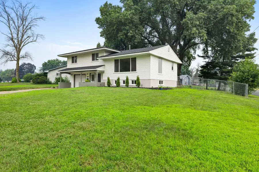 3000 Quarles Road, Brooklyn Center, MN 55429 - #3