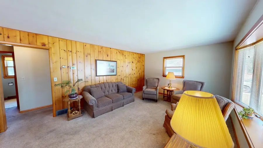 176 Powers Avenue N, Alden, MN 56009 - #3