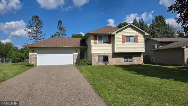 8001 Jeffery Avenue S, Cottage Grove, MN 55016