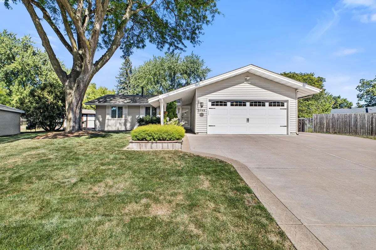1993 Warbler Lane, Saint Paul, MN 55119 - #1