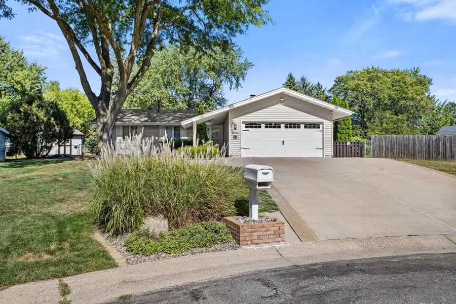 1993 Warbler Lane, Saint Paul, MN 55119 - #2