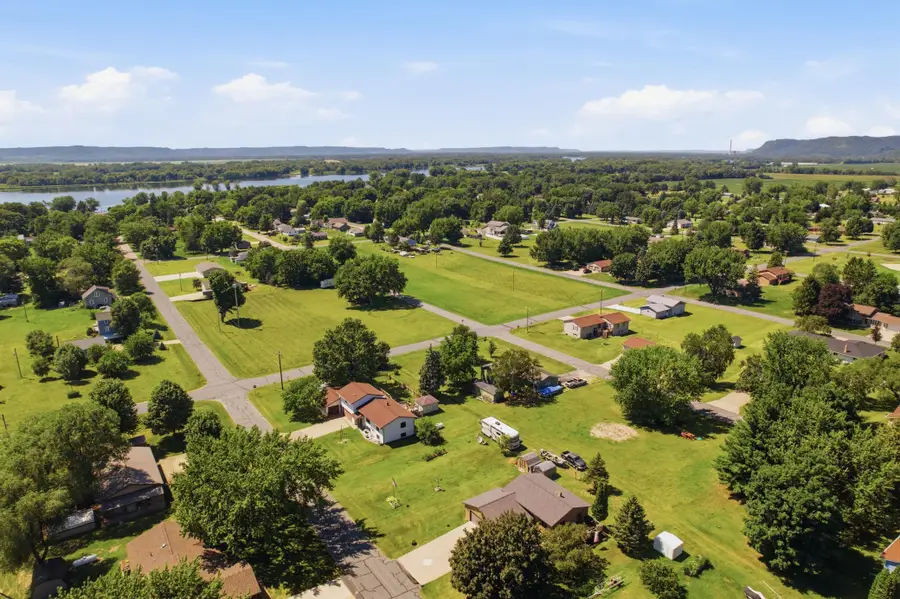 64 W 16th Street, Cochrane, WI 54622 - #2