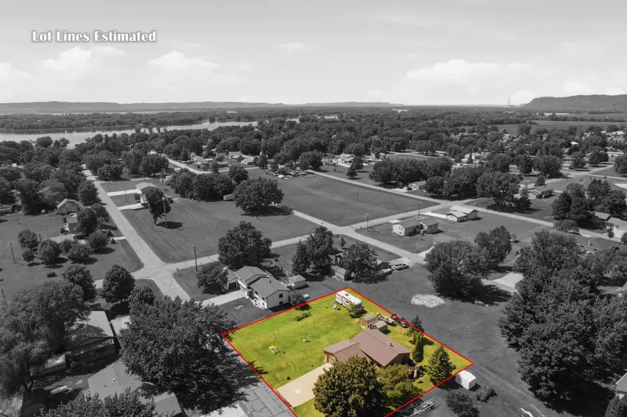 64 W 16th Street, Cochrane, WI 54622 - #3