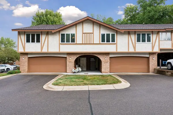 6941 Edenvale Boulevard, Eden Prairie, MN 55346