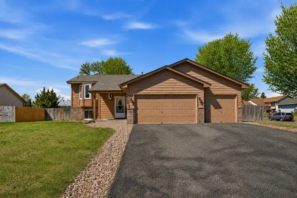12048 Zea Street Nw, Coon Rapids, MN 55433