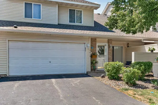 7018 49th Street N, Oakdale, MN 55128