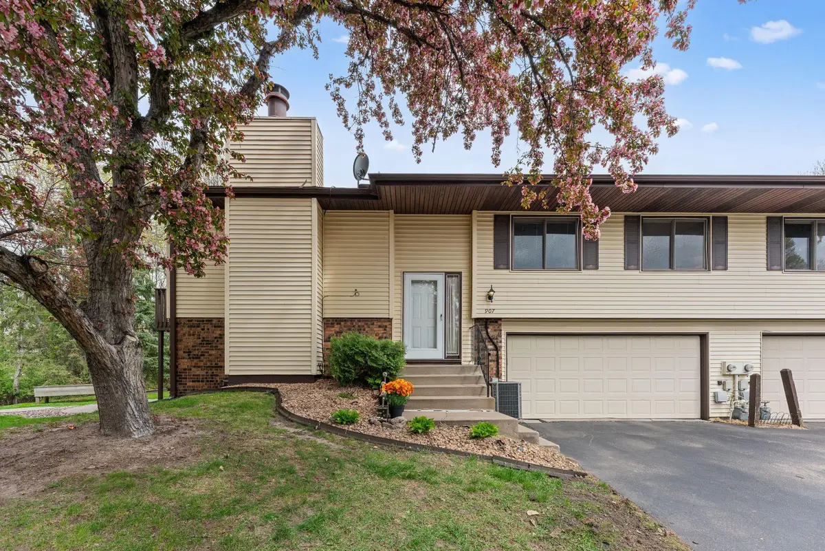 907 Heritage Court W, Vadnais Heights, MN 55127 - #1