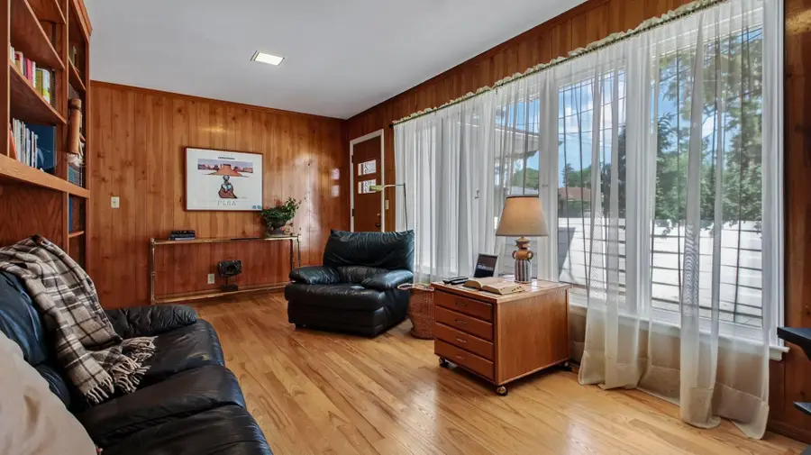 404 W Macarthur Avenue, Eau Claire, WI 54701 - #3