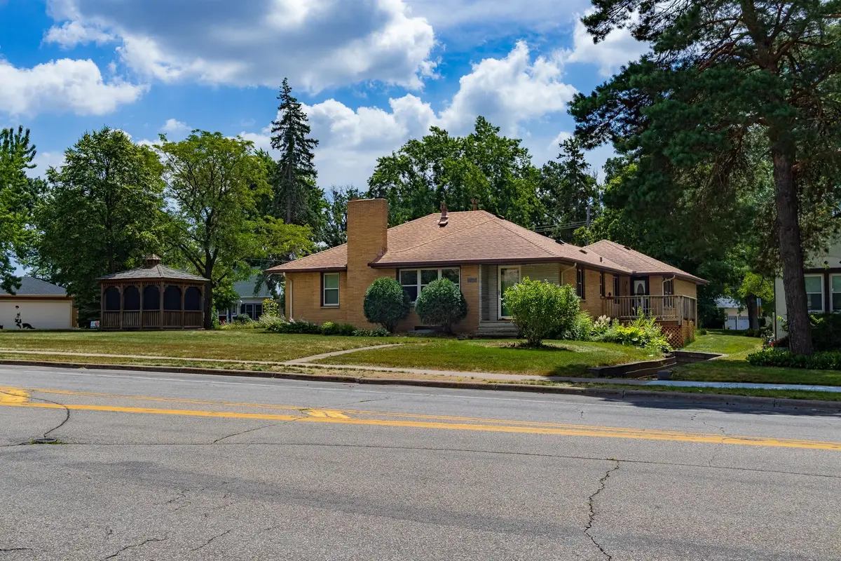4201 40th Avenue N, Robbinsdale, MN 55422 - #1