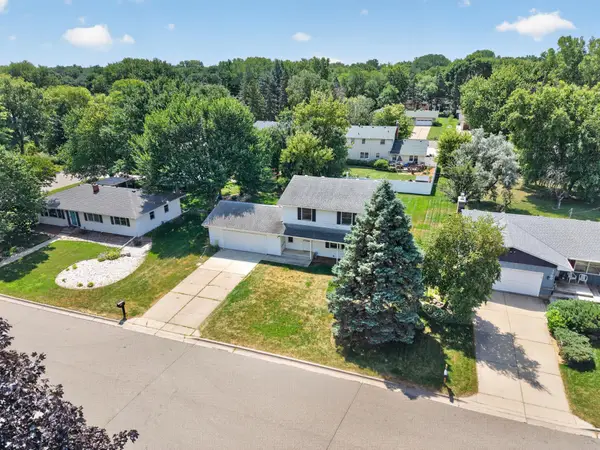 1772 Eldridge Avenue W, Roseville, MN 55113