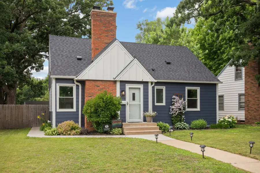 4225 Ewing Avenue N, Robbinsdale, MN 55422 - #2