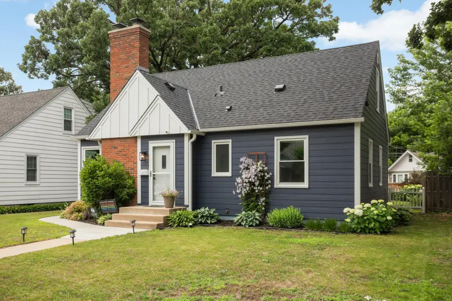 4225 Ewing Avenue N, Robbinsdale, MN 55422 - #3