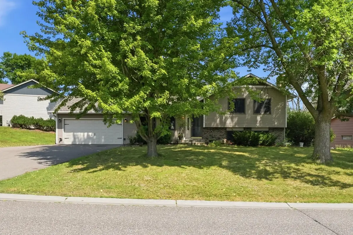 6600 Stratford Road, Woodbury, MN 55125 - #1