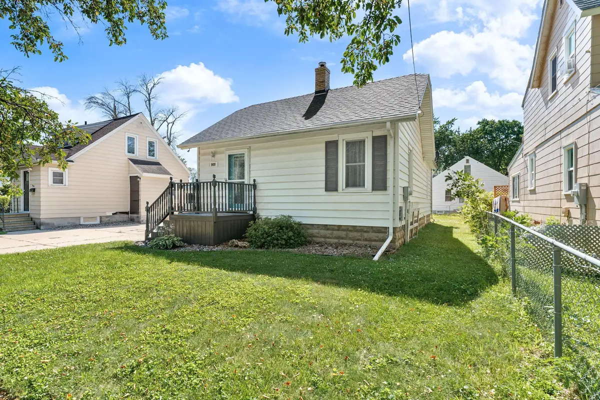 909 11th Street Nw, Austin, MN 55912 - #1