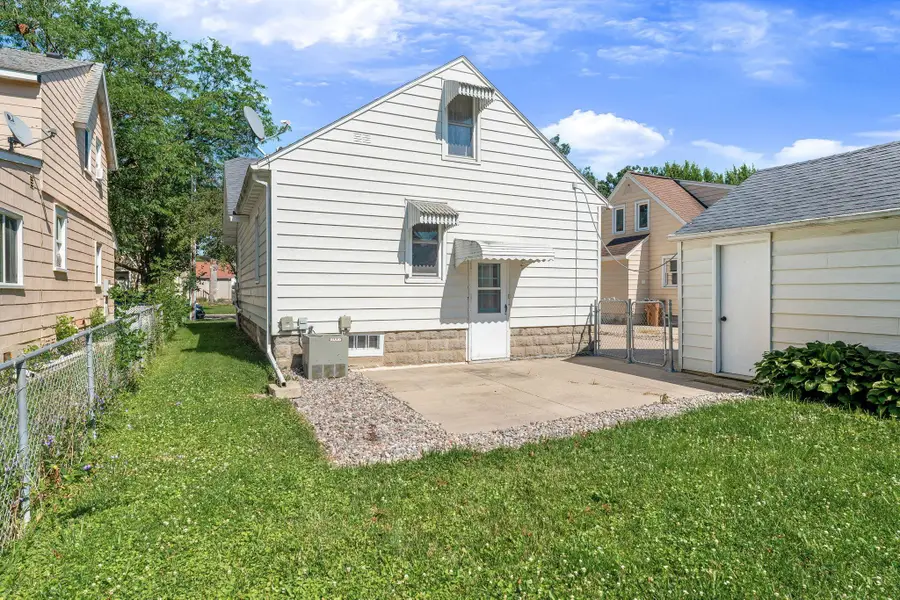 909 11th Street Nw, Austin, MN 55912 - #2