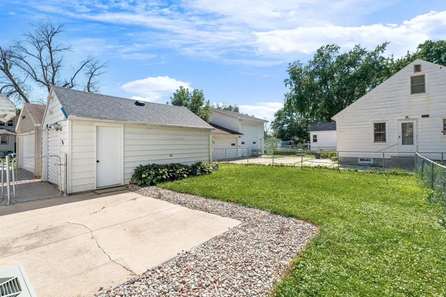909 11th Street Nw, Austin, MN 55912 - #3
