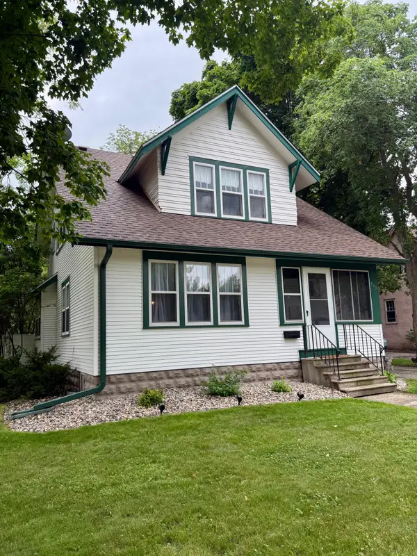 447 E School Street, Owatonna, MN 55060