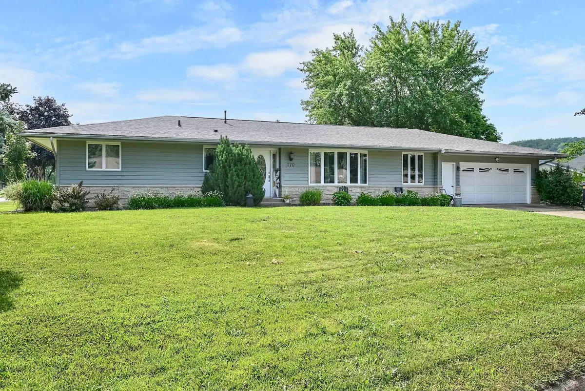 770 52nd Avenue, Goodview, MN 55987 - #1