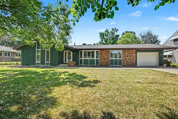 206 Lincoln Avenue S, New Prague, MN 56071