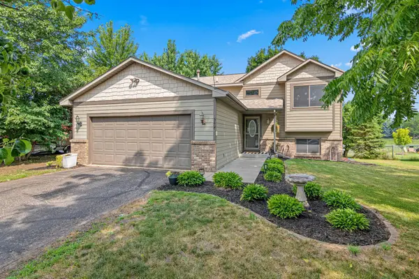 5420 134th Street N, Hugo, MN 55038