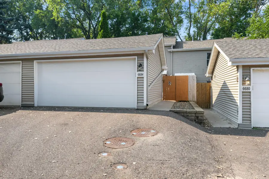 6684 Gretchen Lane N, Oakdale, MN 55128 - #2