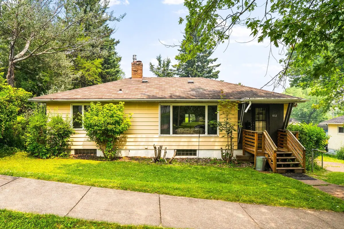 832 N 43rd Avenue W, Duluth, MN 55807 - #1