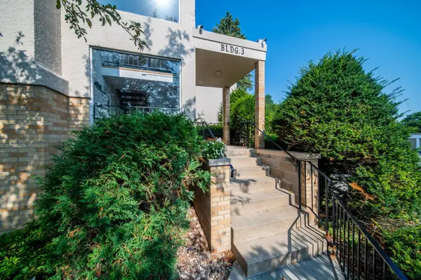 358 Elton Hills Drive Nw #32, Rochester, MN 55901