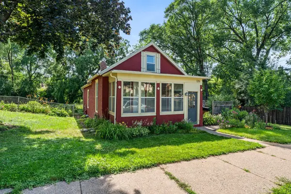 1216 Danforth Street, Saint Paul, MN 55117