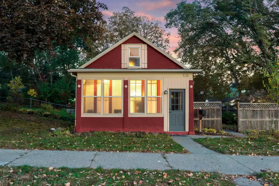 1216 Danforth Street, Saint Paul, MN 55117 - #2