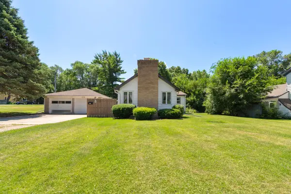 403 9th Street W, Northfield, MN 55057