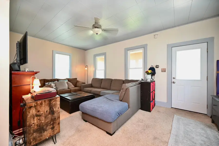 617 W Howard Street, Winona, MN 55987 - #3