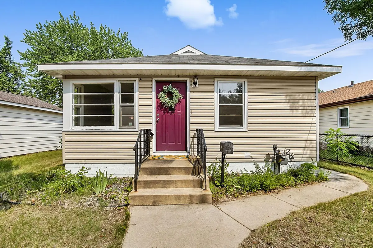 122 30th Avenue N, Saint Cloud, MN 56303 - #1