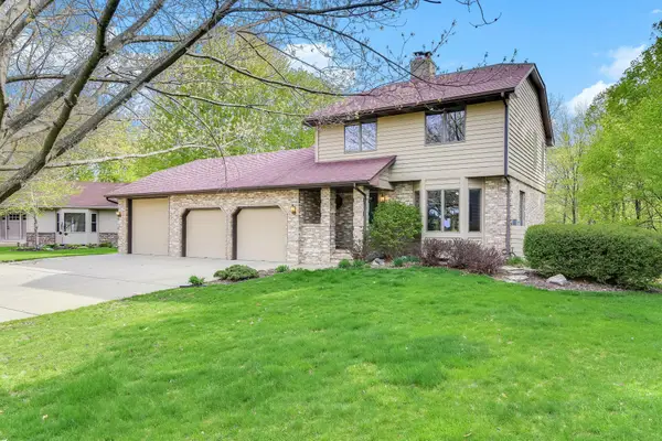 2133 Trumble Court, Chaska, MN 55318