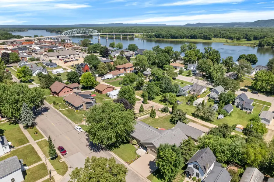 329 2nd Street E, Wabasha, MN 55981 - #3